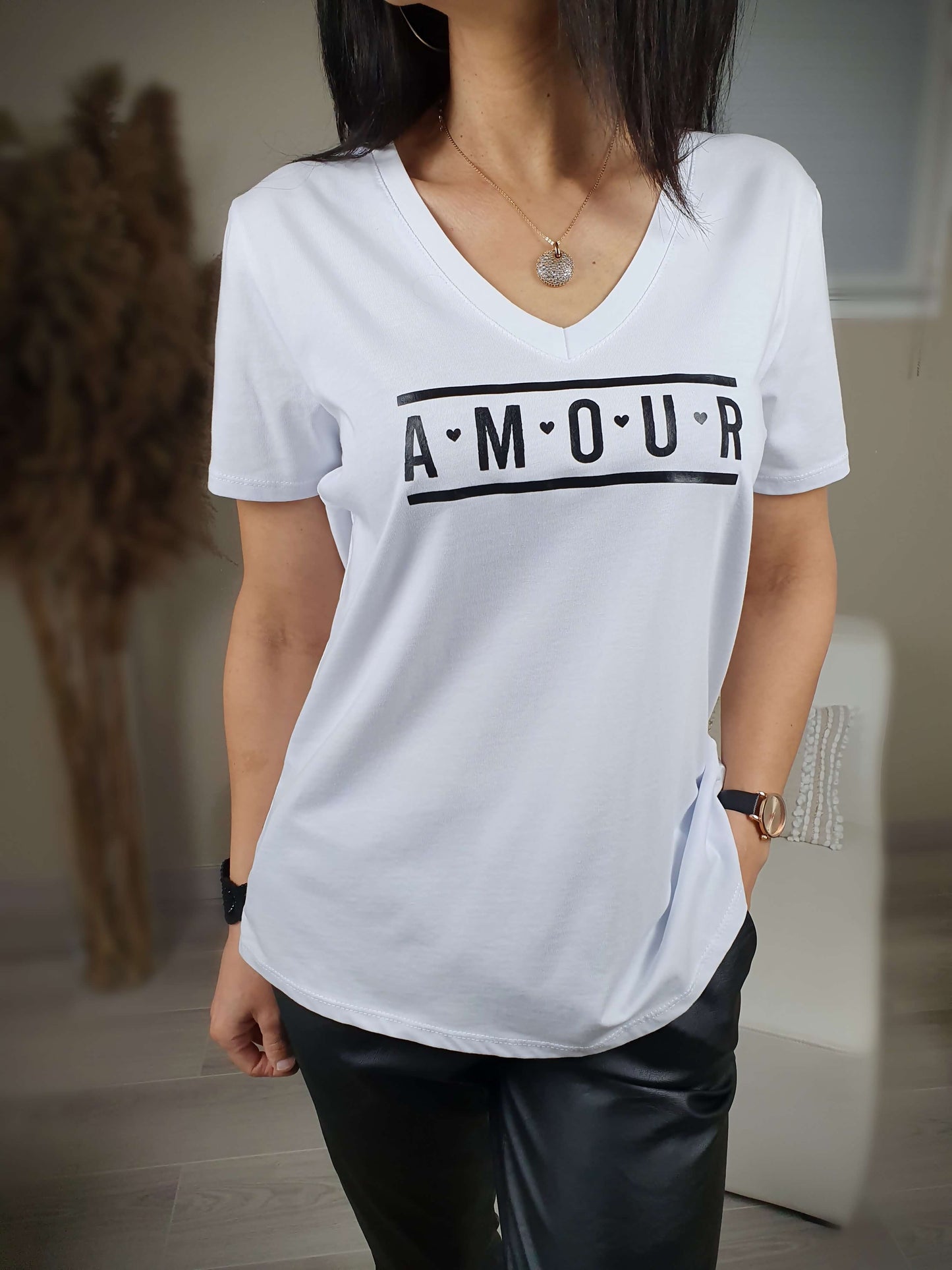 T-shirt blanc manches courtes, coupe droit oversize avec imprimé amour et coeur à découvrir www.gayano.fr